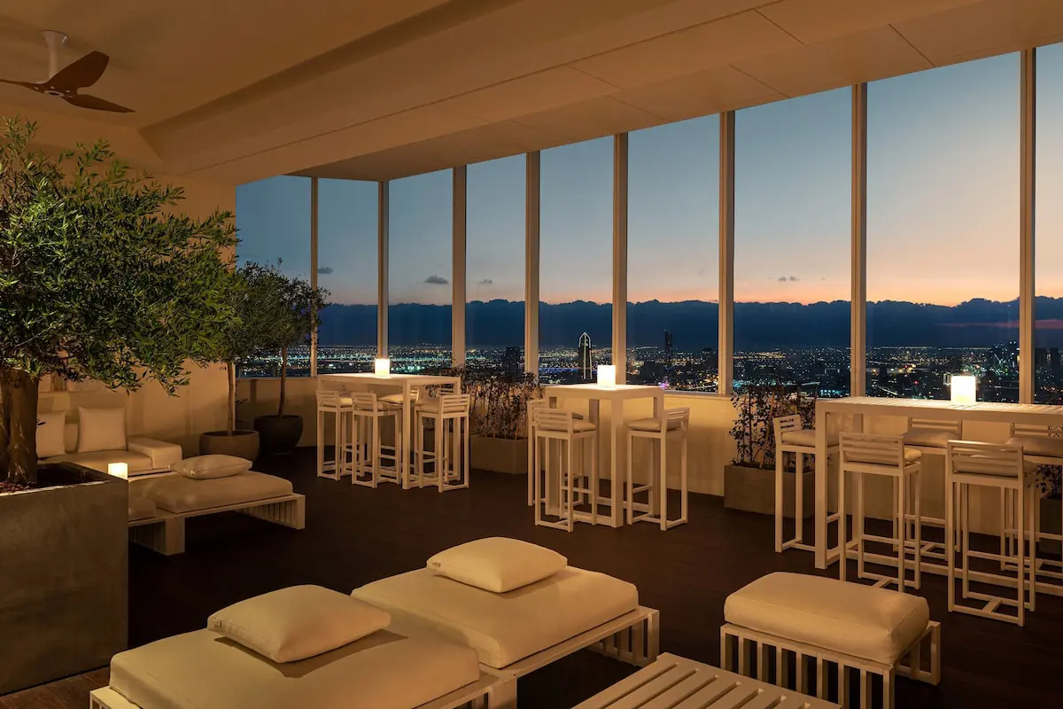 کافی شاپ هتل شرایتون گرند دبی